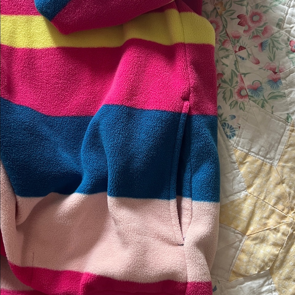Lands End Pullover - Picture 2 of 3